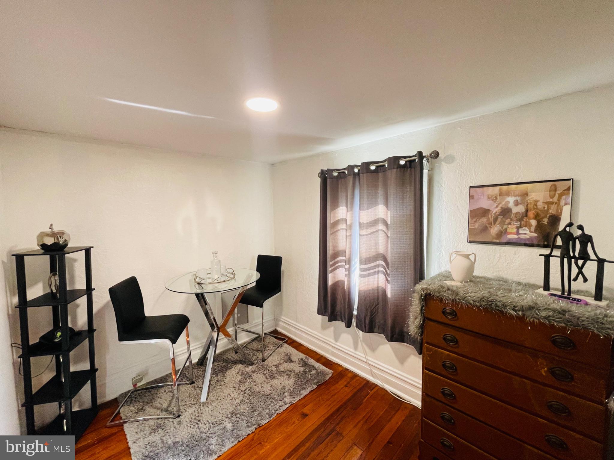 ALLENTOWN - Residential