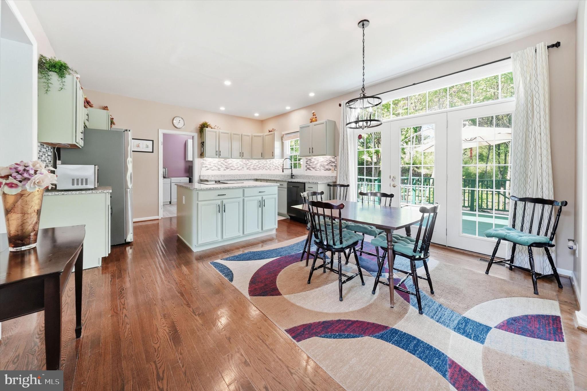 SOMERSET LAKE - Residential
