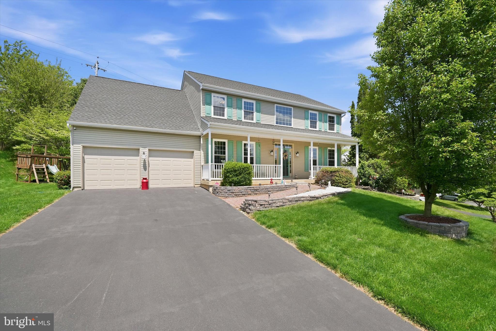 SOMERSET LAKE - Residential