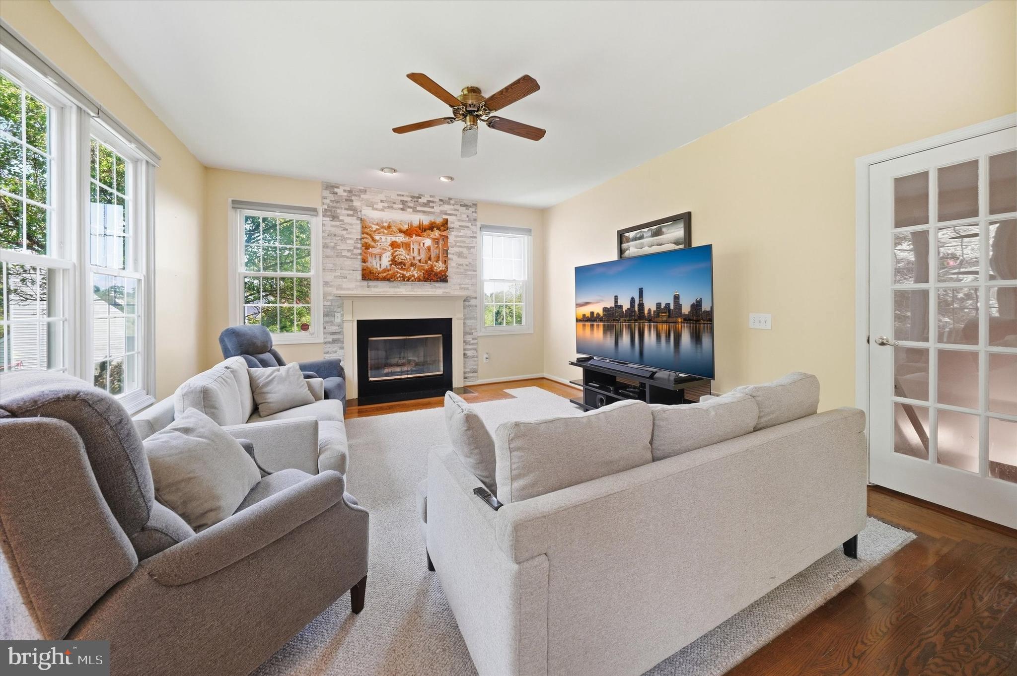 SOMERSET LAKE - Residential