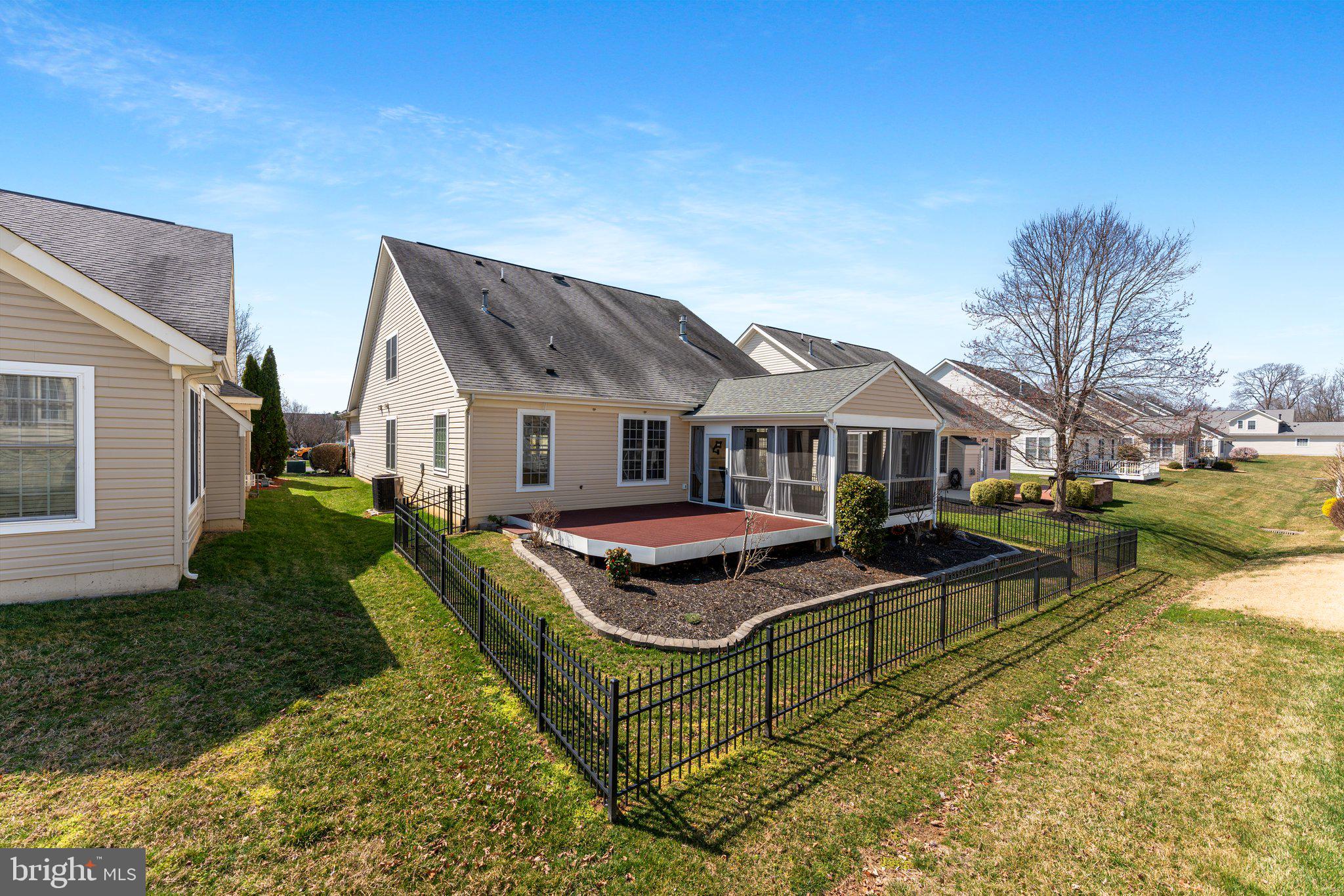 VIRGINIA HERITAGE AT LEE'S PARK - Residential
