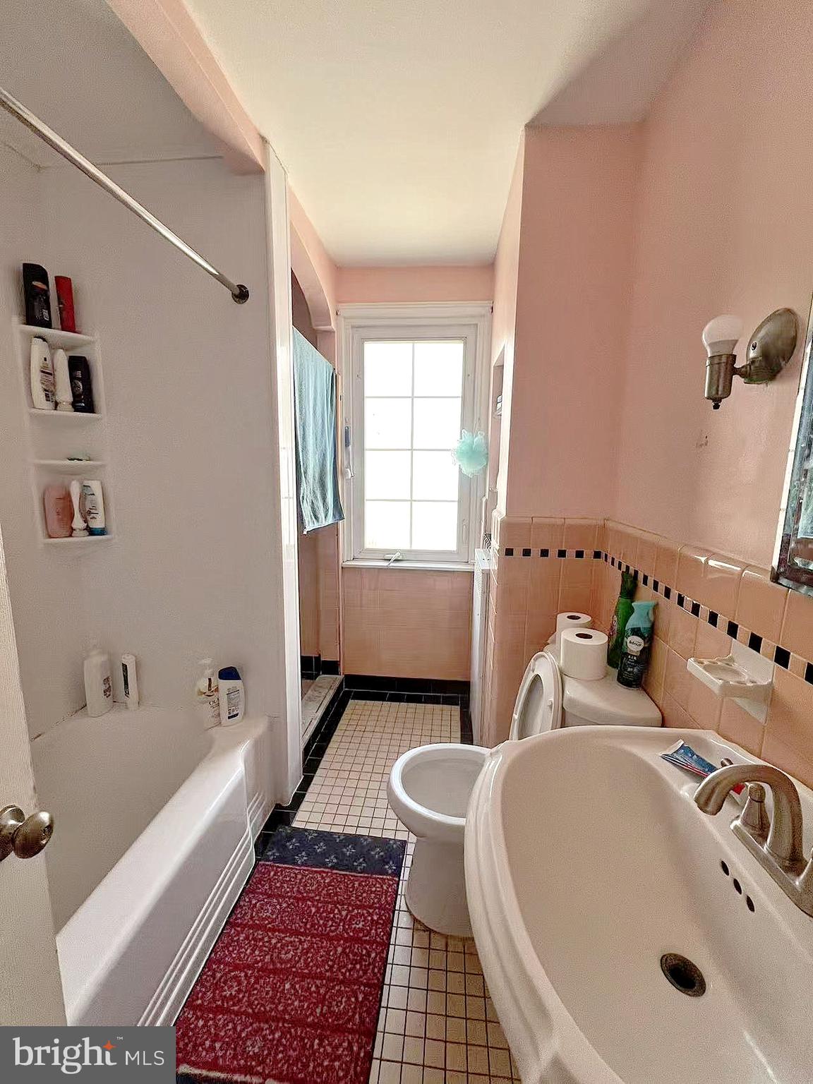 PHILADELPHIA (NORTHEAST) - Residential