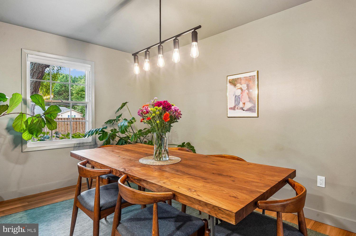 CROFTON MEADOWS - Residential