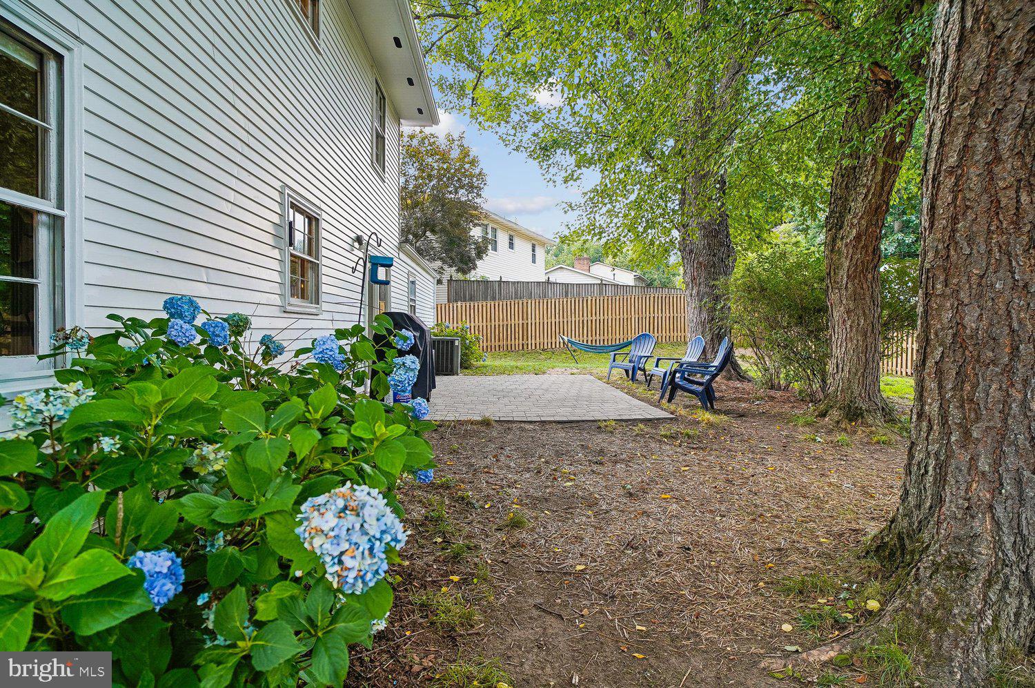 CROFTON MEADOWS - Residential