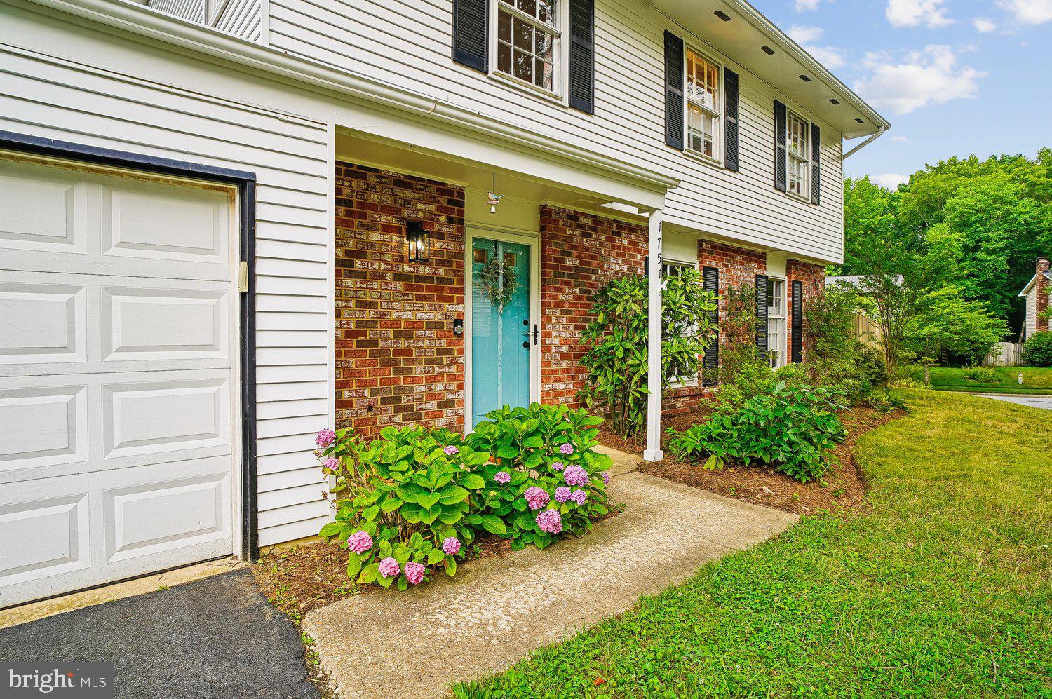 CROFTON MEADOWS - Residential