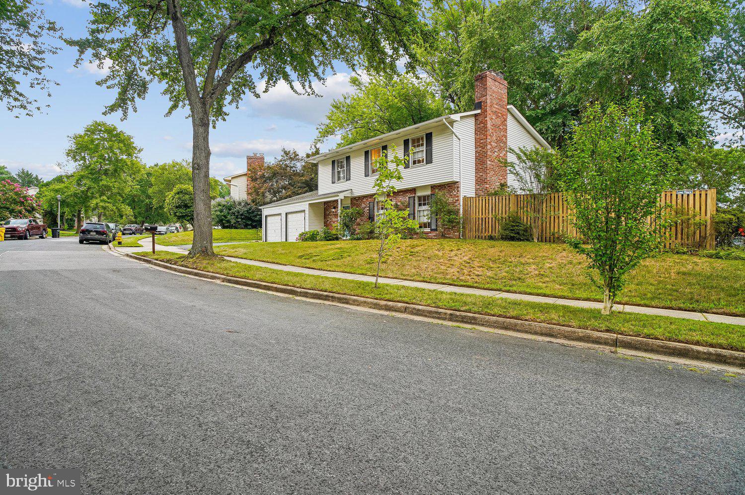 CROFTON MEADOWS - Residential