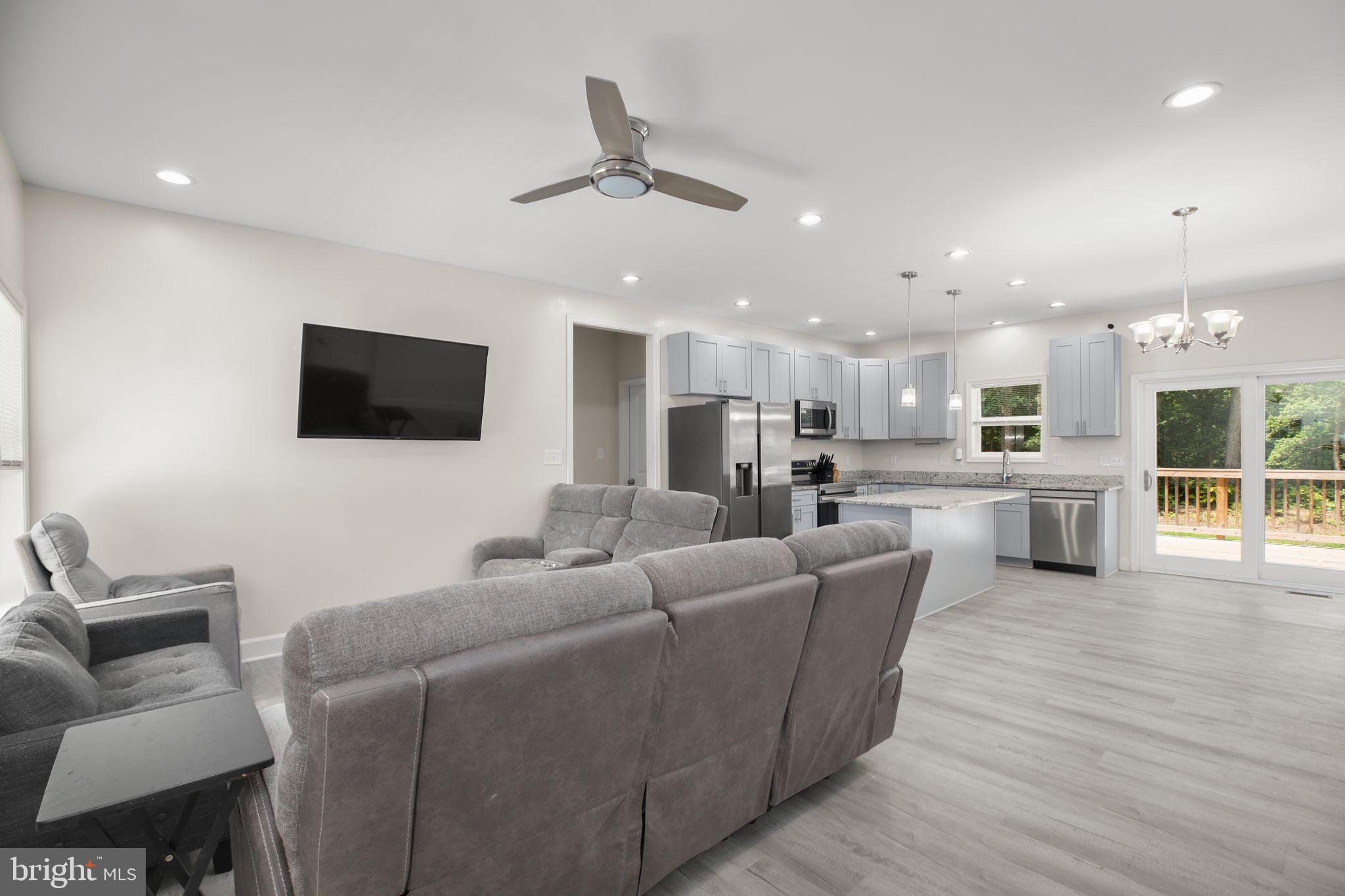 PLACID BAY ESTATES - Residential