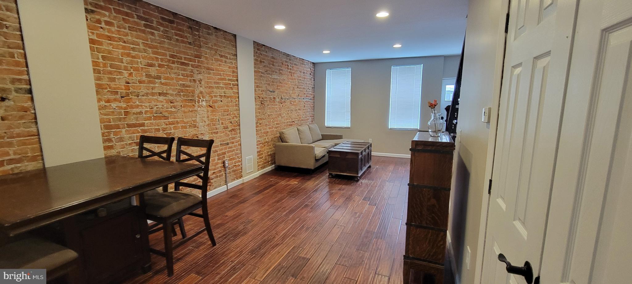 PORT RICHMOND - Residential