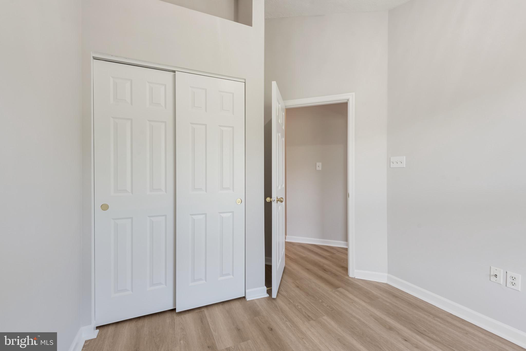 RIVERSIDE SOUTH - Residential