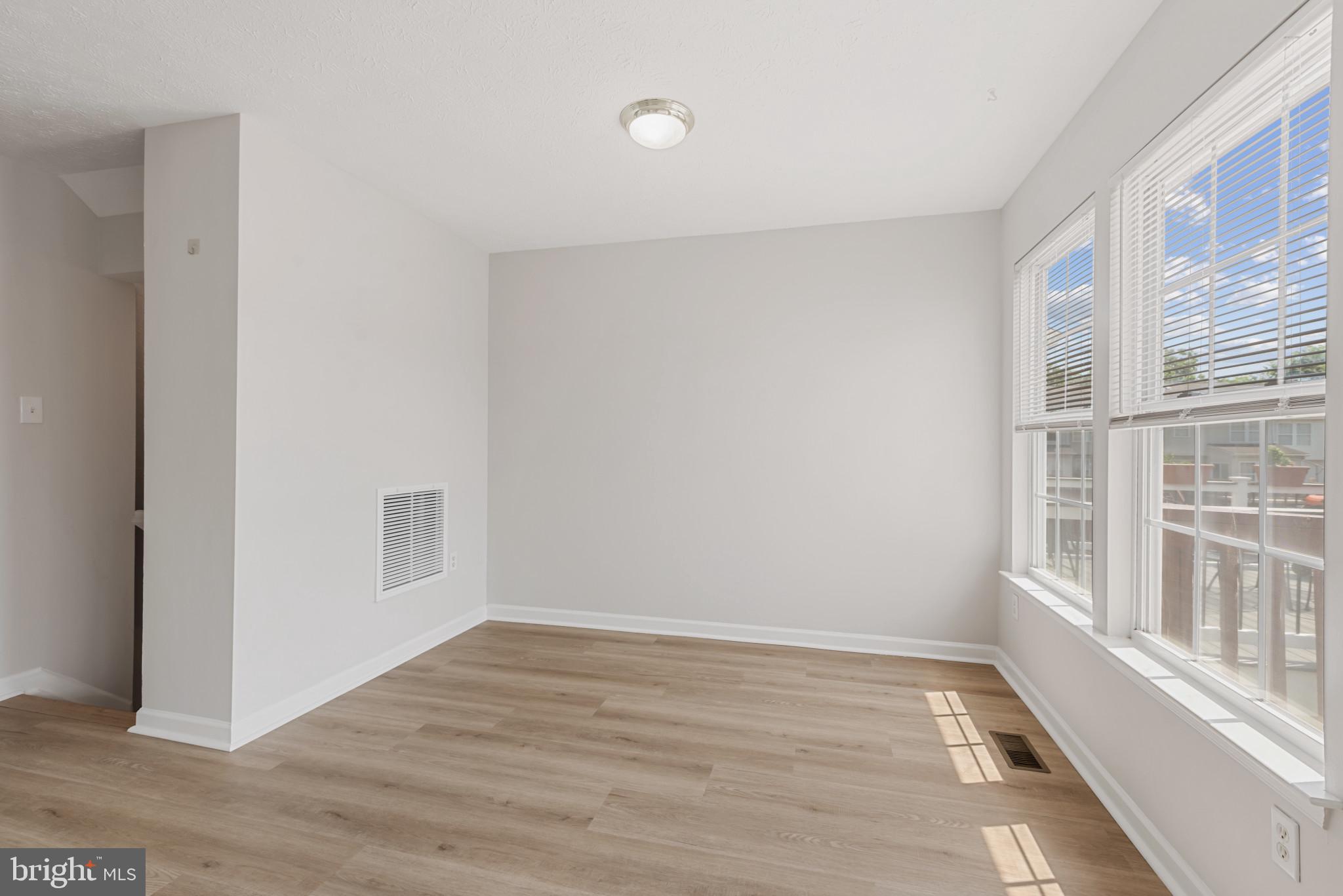 RIVERSIDE SOUTH - Residential