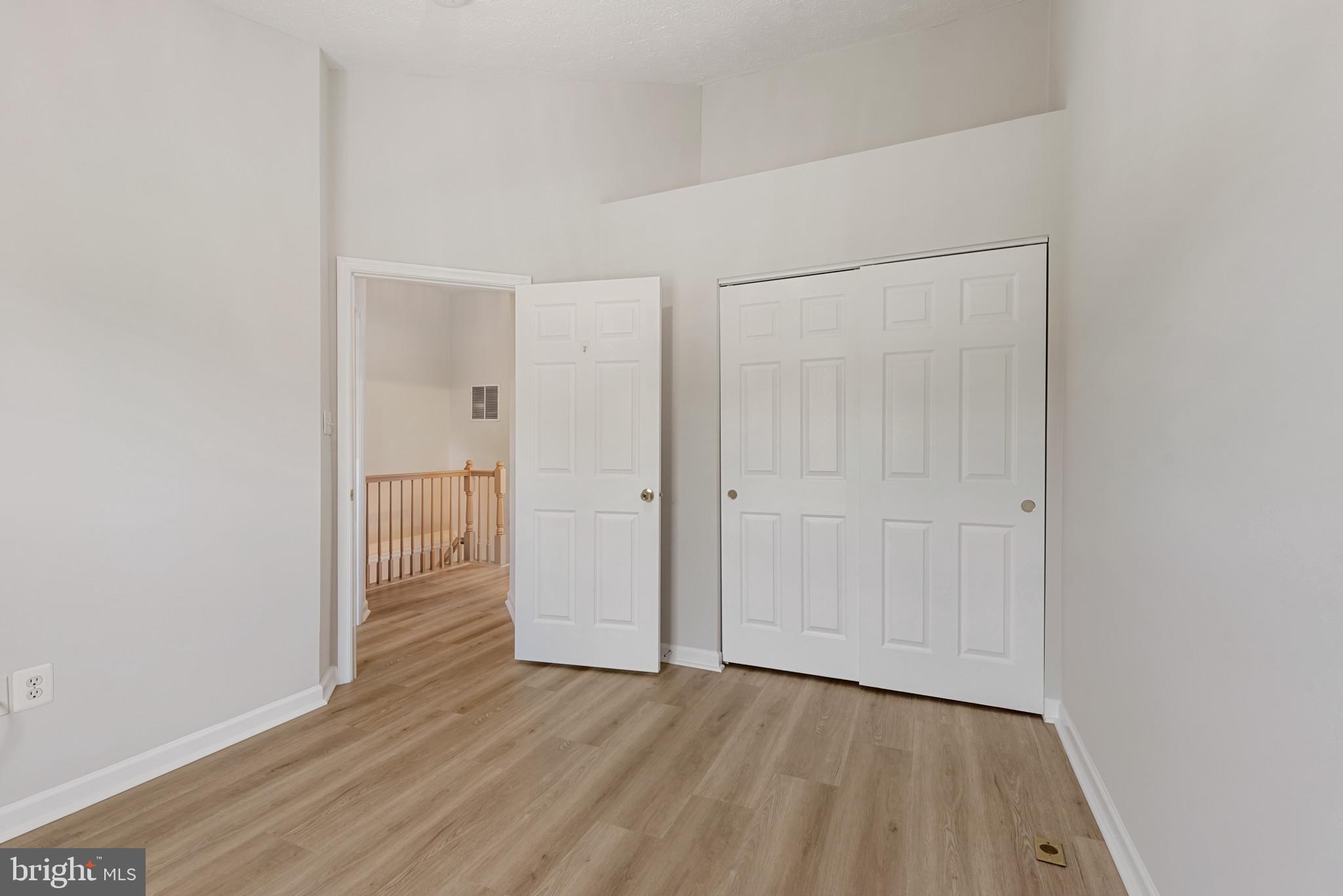 RIVERSIDE SOUTH - Residential