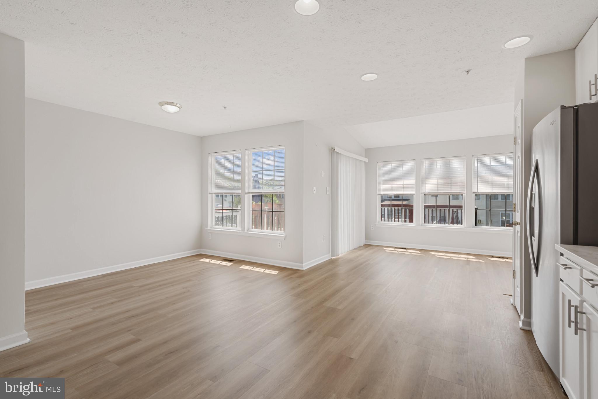 RIVERSIDE SOUTH - Residential