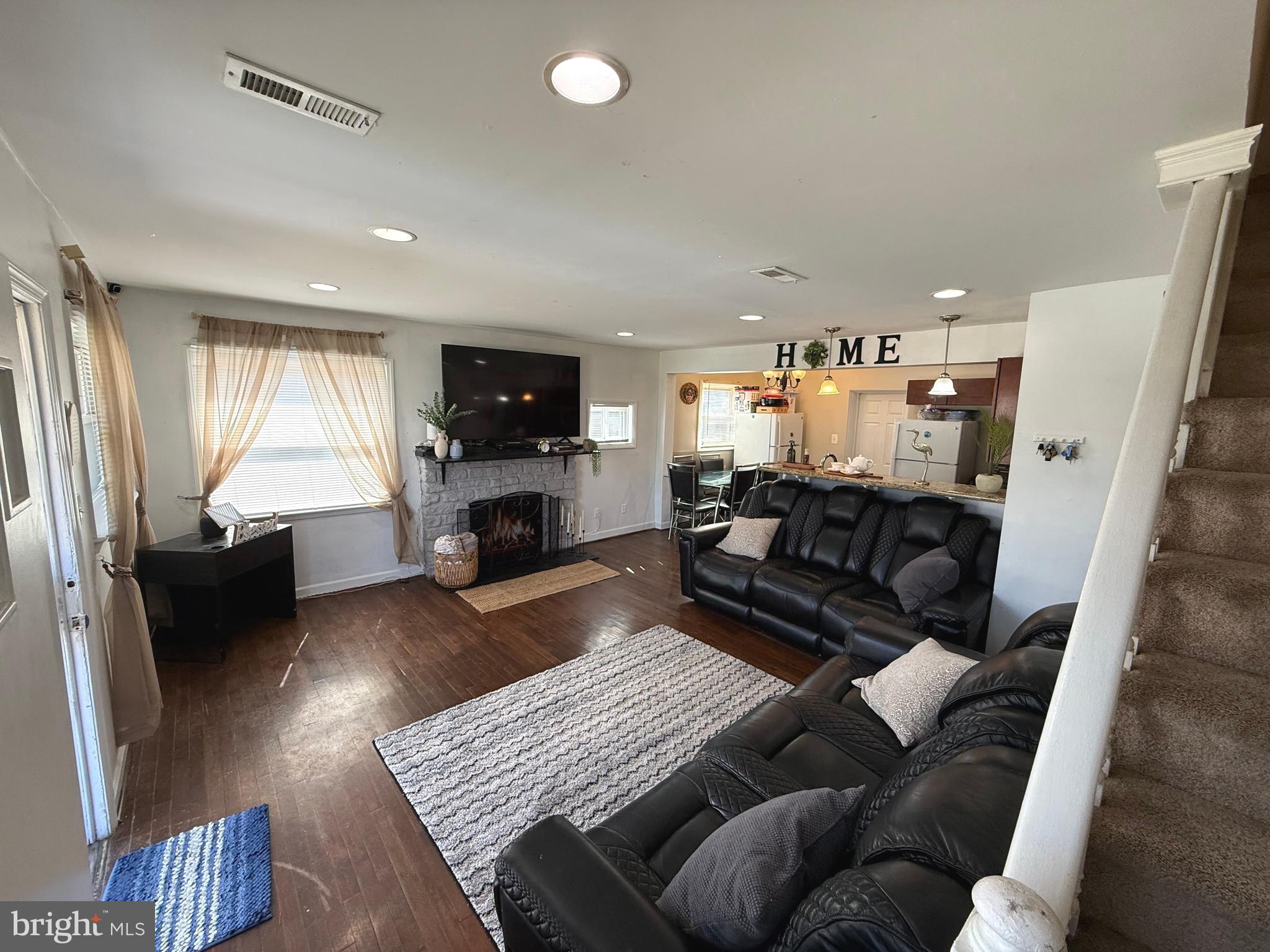 LANGLEY PARK - Residential