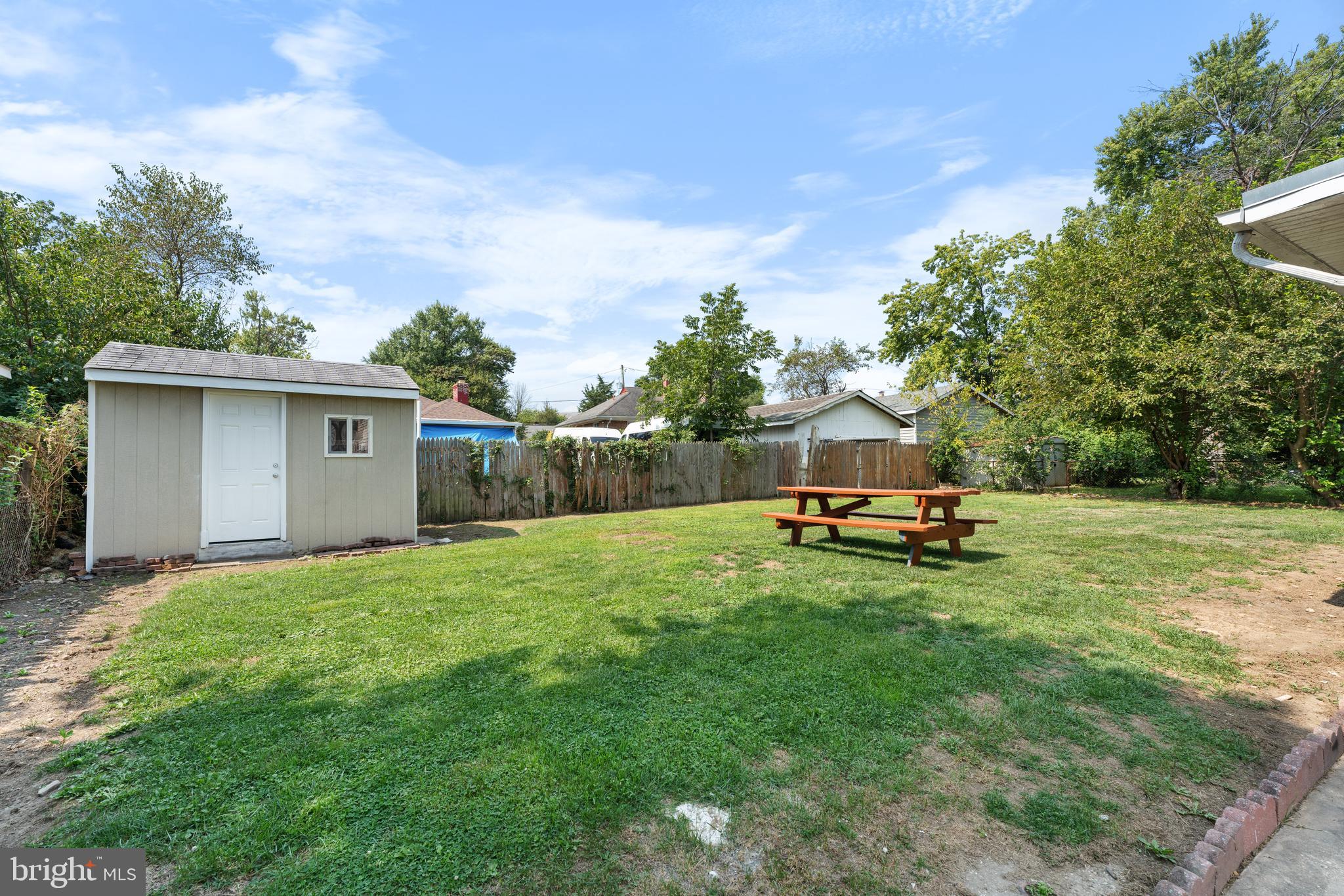 LANGLEY PARK - Residential