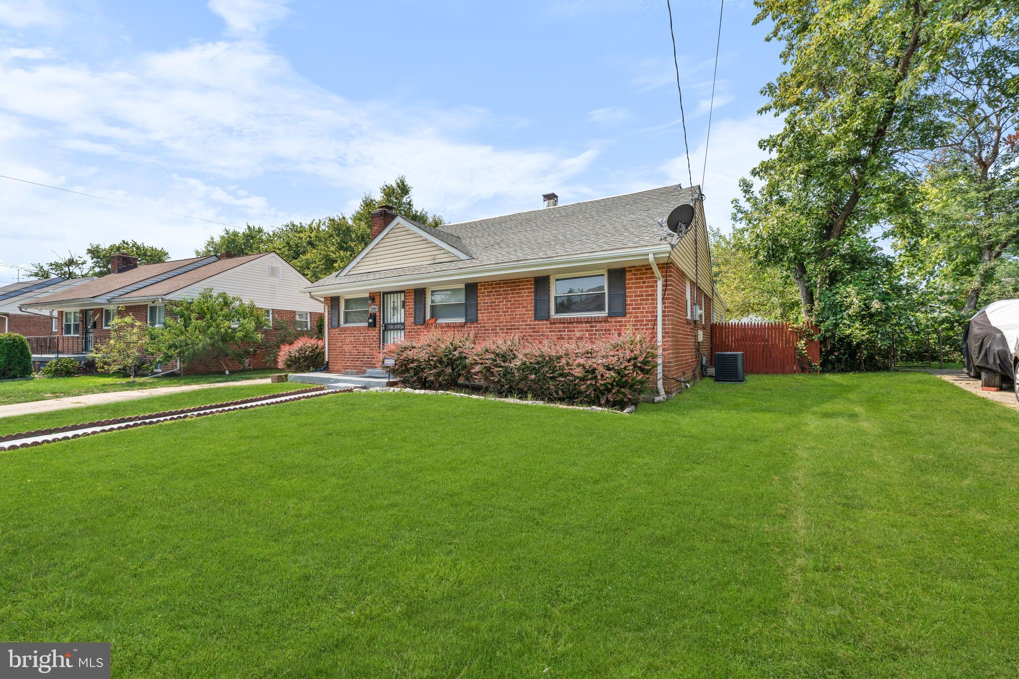 LANGLEY PARK - Residential