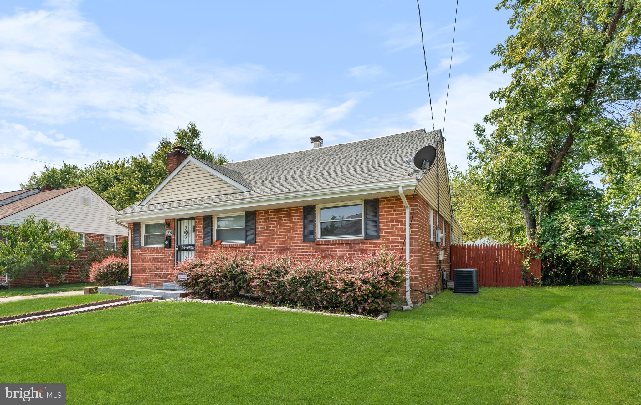 LANGLEY PARK - Residential