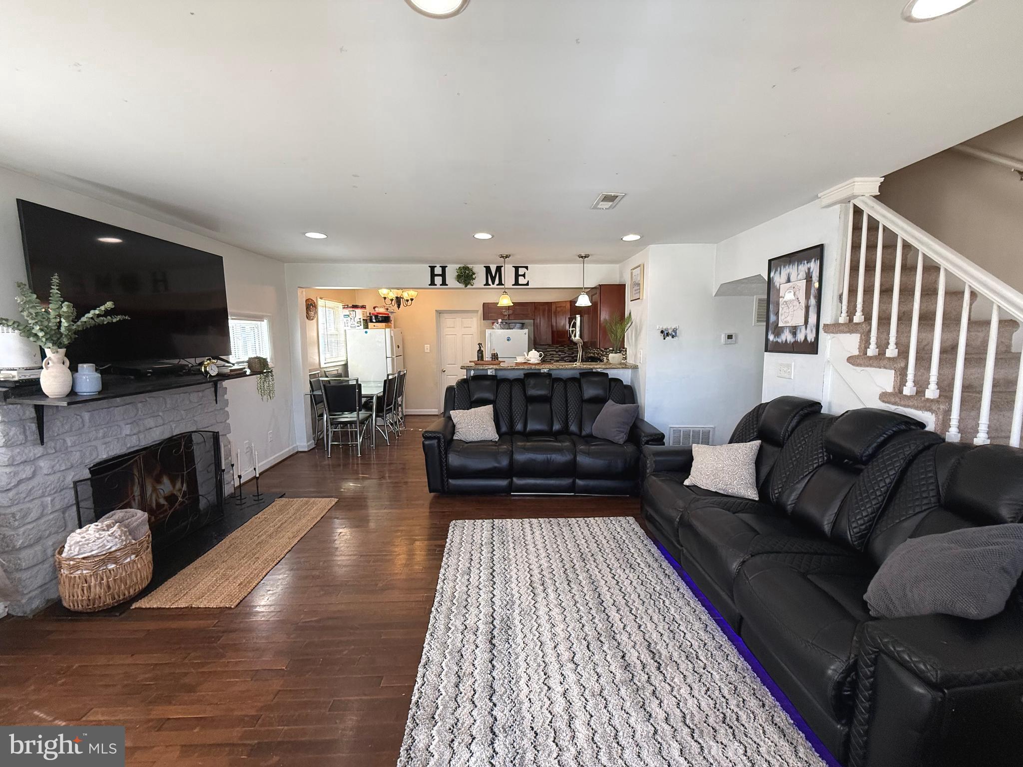 LANGLEY PARK - Residential