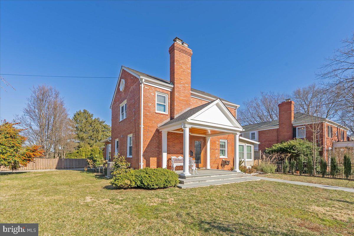BARCROFT - Residential