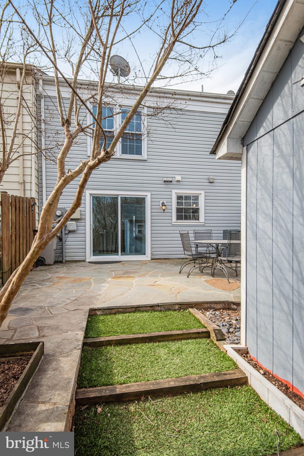 BRISTOE STATION - Residential
