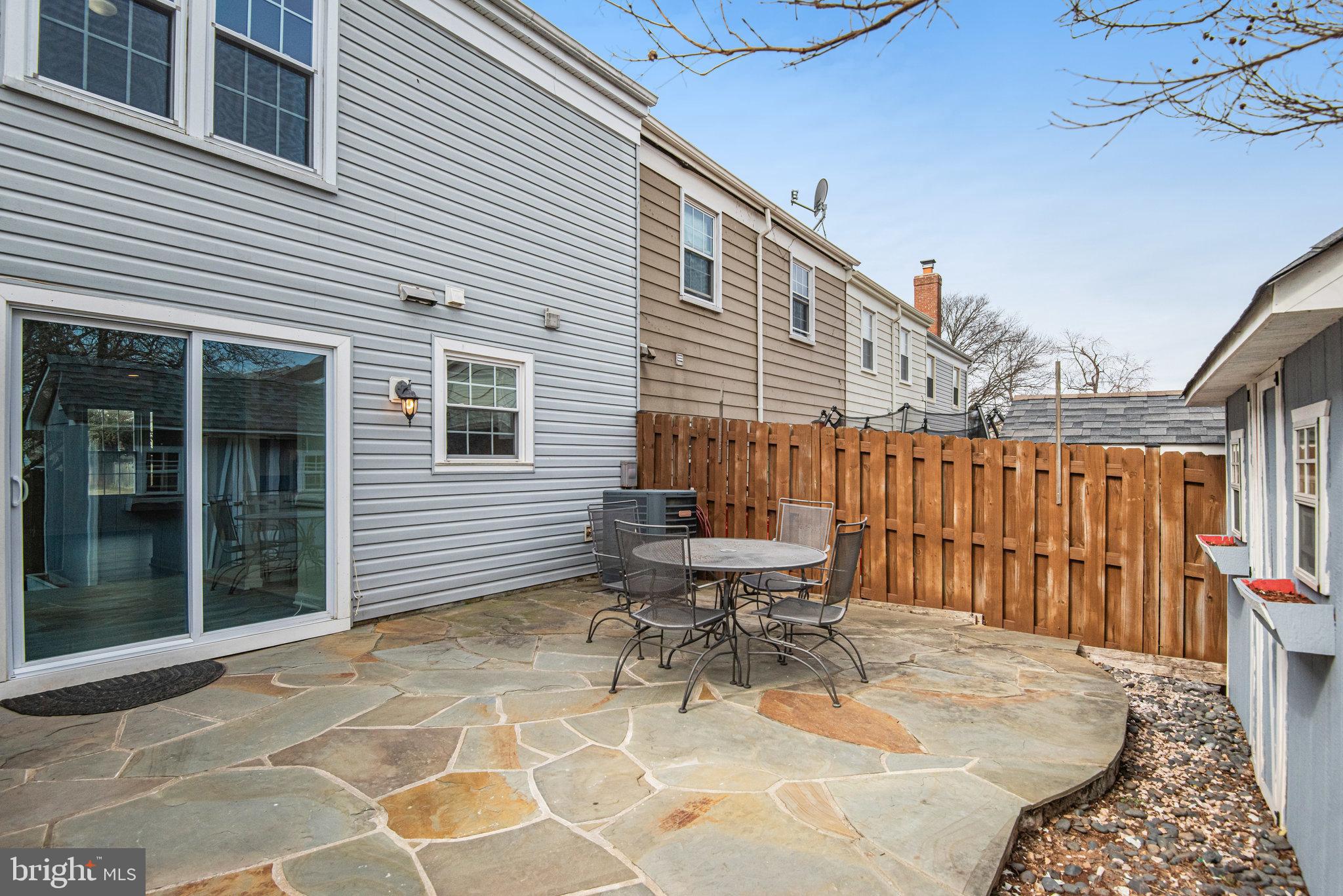 BRISTOE STATION - Residential
