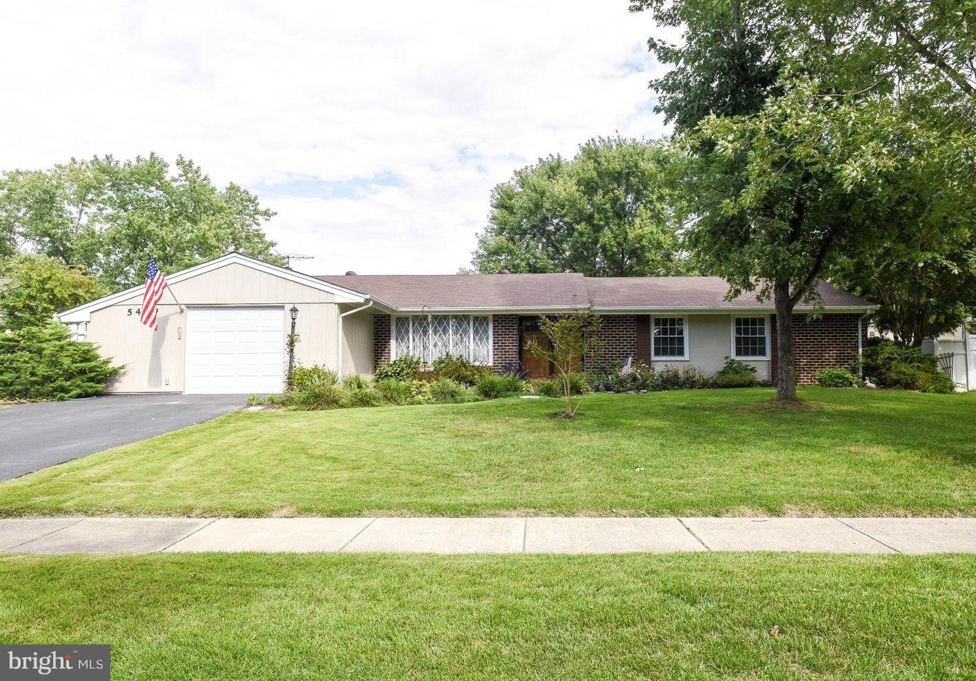 Best Deal is Waldorf! 4 BR 2 Ba Rambler w/ over 1800 sq ft of living space. Updates to include windows, furnace, CAC, roof, Kitchen, both bathrooms, siding, garage door, energy efficient insulation wrap. Home features 1 car garage with extra storage, In-ground pool, fenced in back yard, exclusive landscaped, and so much more! No HOA. Close to shopping, dining, restaurants, etc.