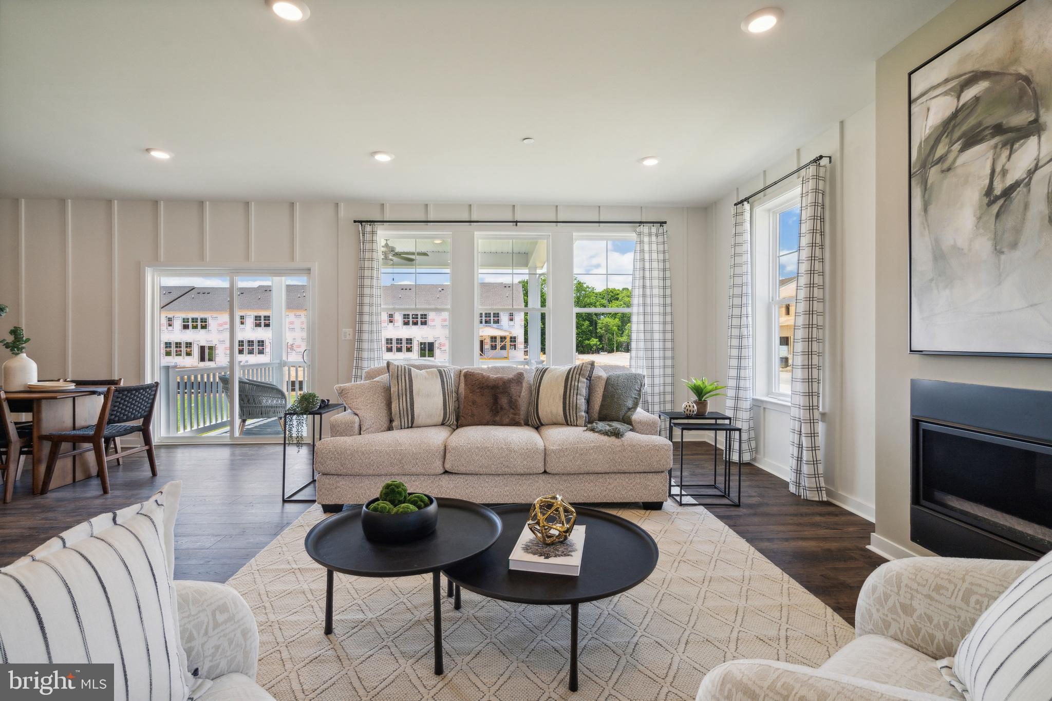 GILBERT MEADOWS - Residential