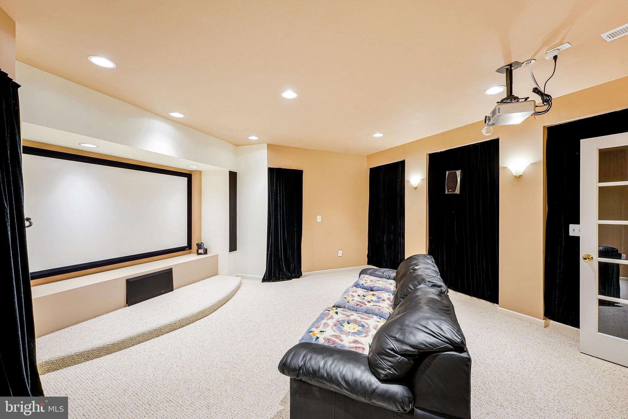 ESTATES AT LONGWOOD - Residential