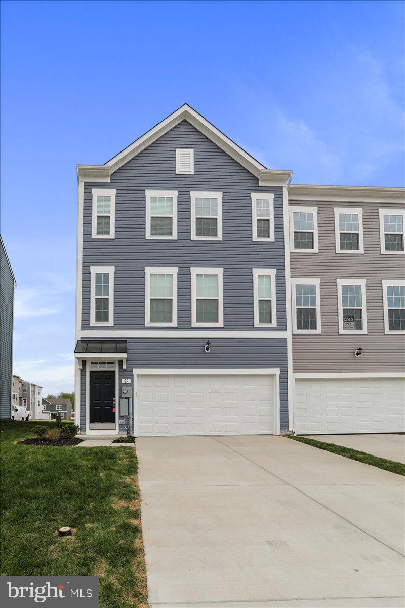 OVERLOOK AT RIVERSIDE TOWNHOMES - Residential Lease