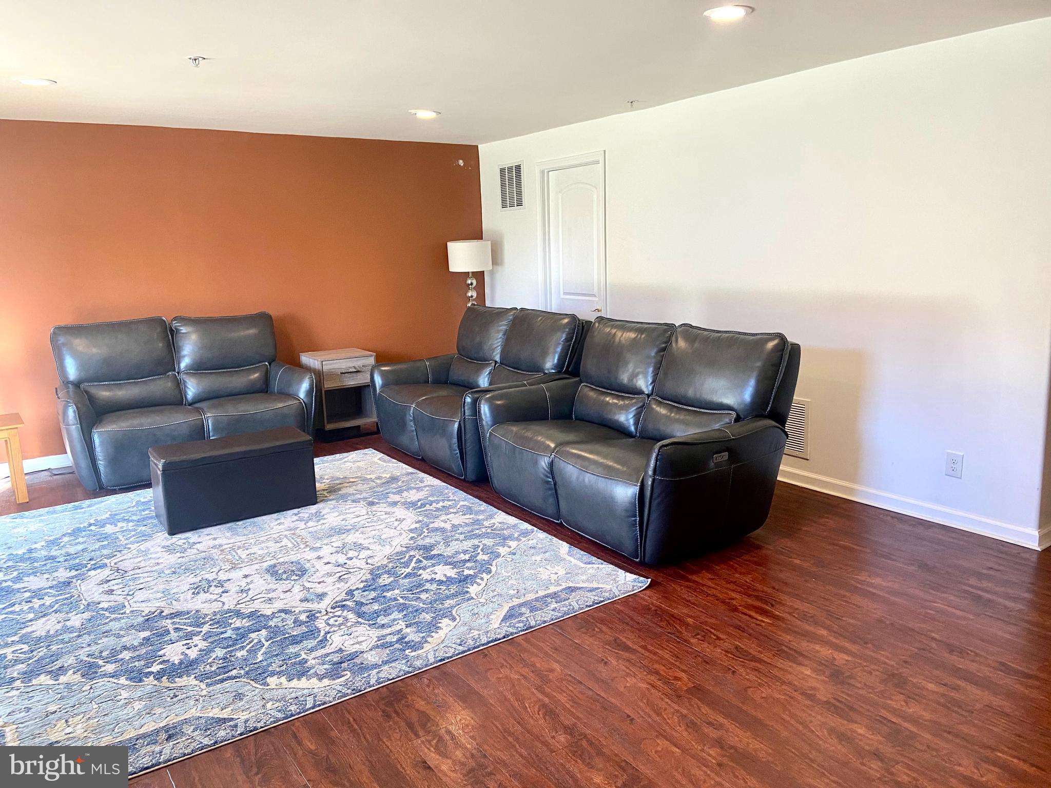 PROVIDENCE CORNER - Residential