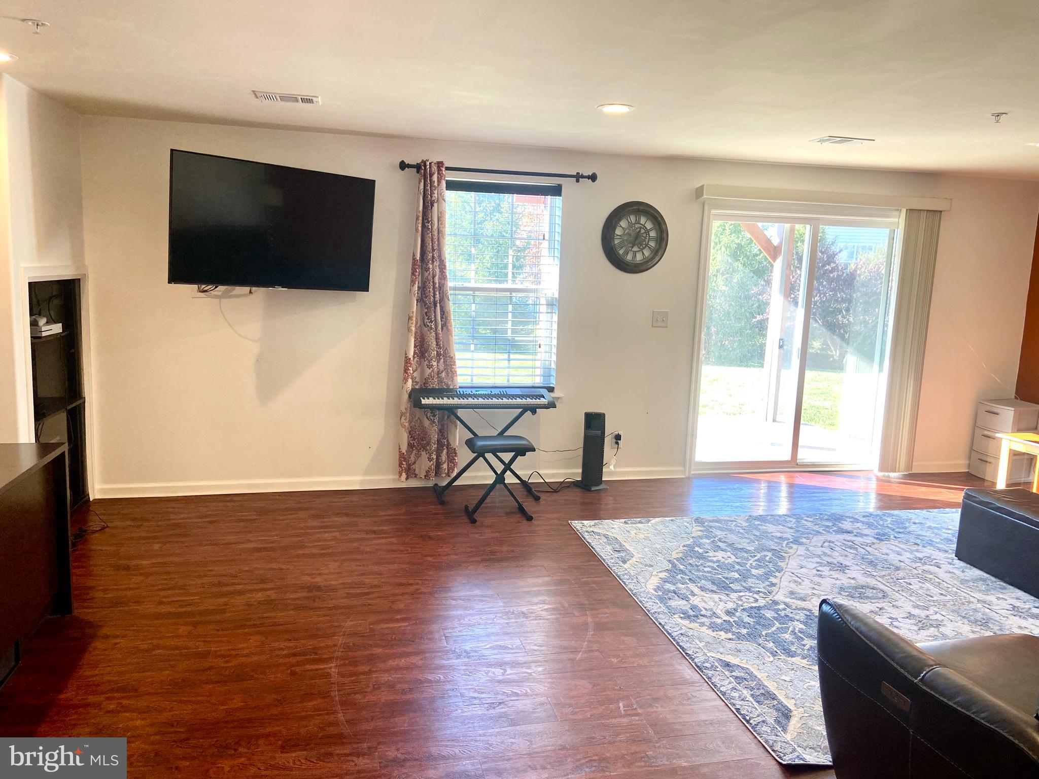 PROVIDENCE CORNER - Residential