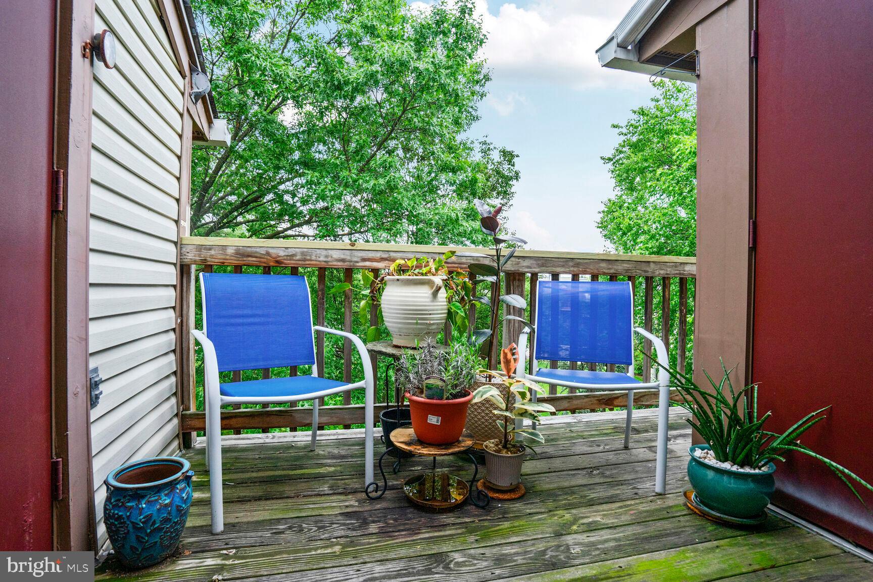SURREY AT MANCHESTER LAKES - Residential