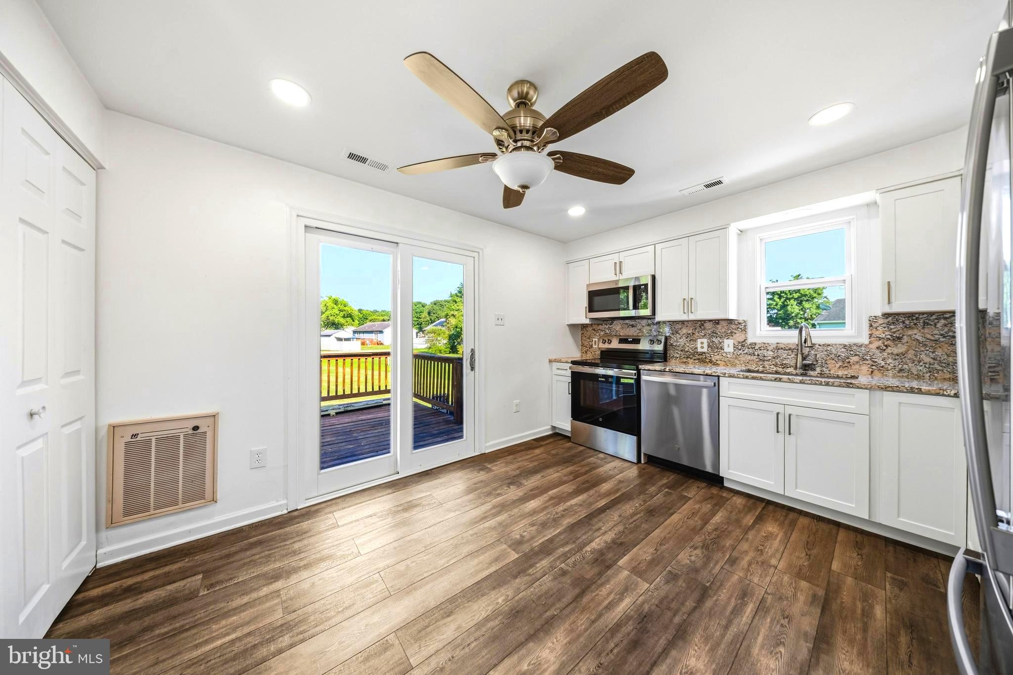 SOMERSET LANDING - Residential