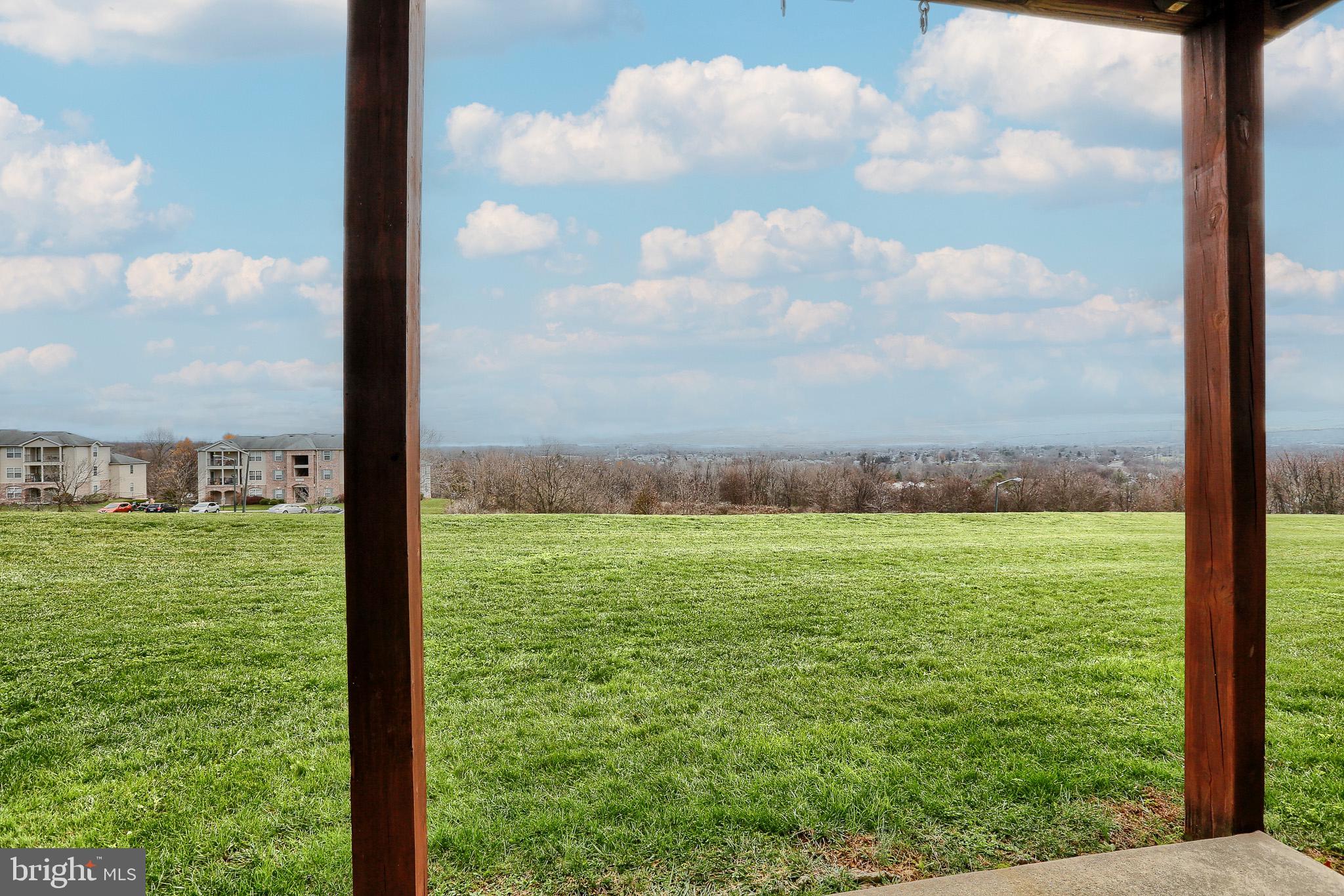 SUMMIT VIEW - Residential