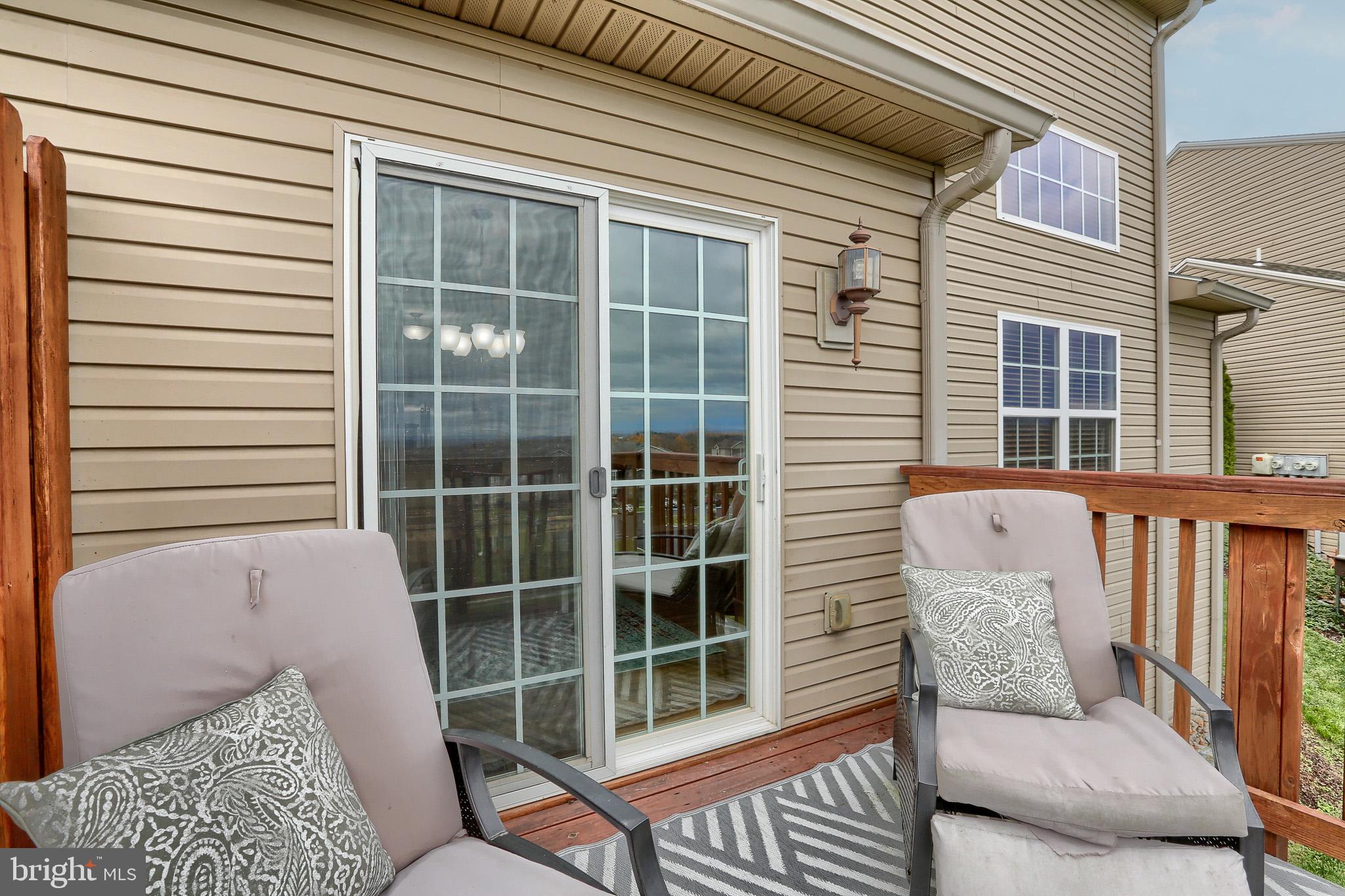 SUMMIT VIEW - Residential