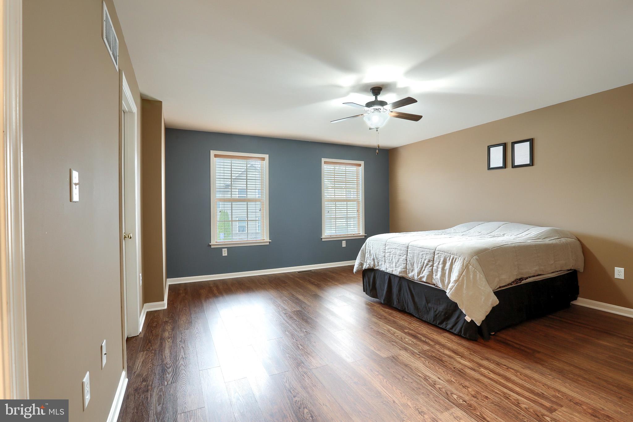 SUMMIT VIEW - Residential