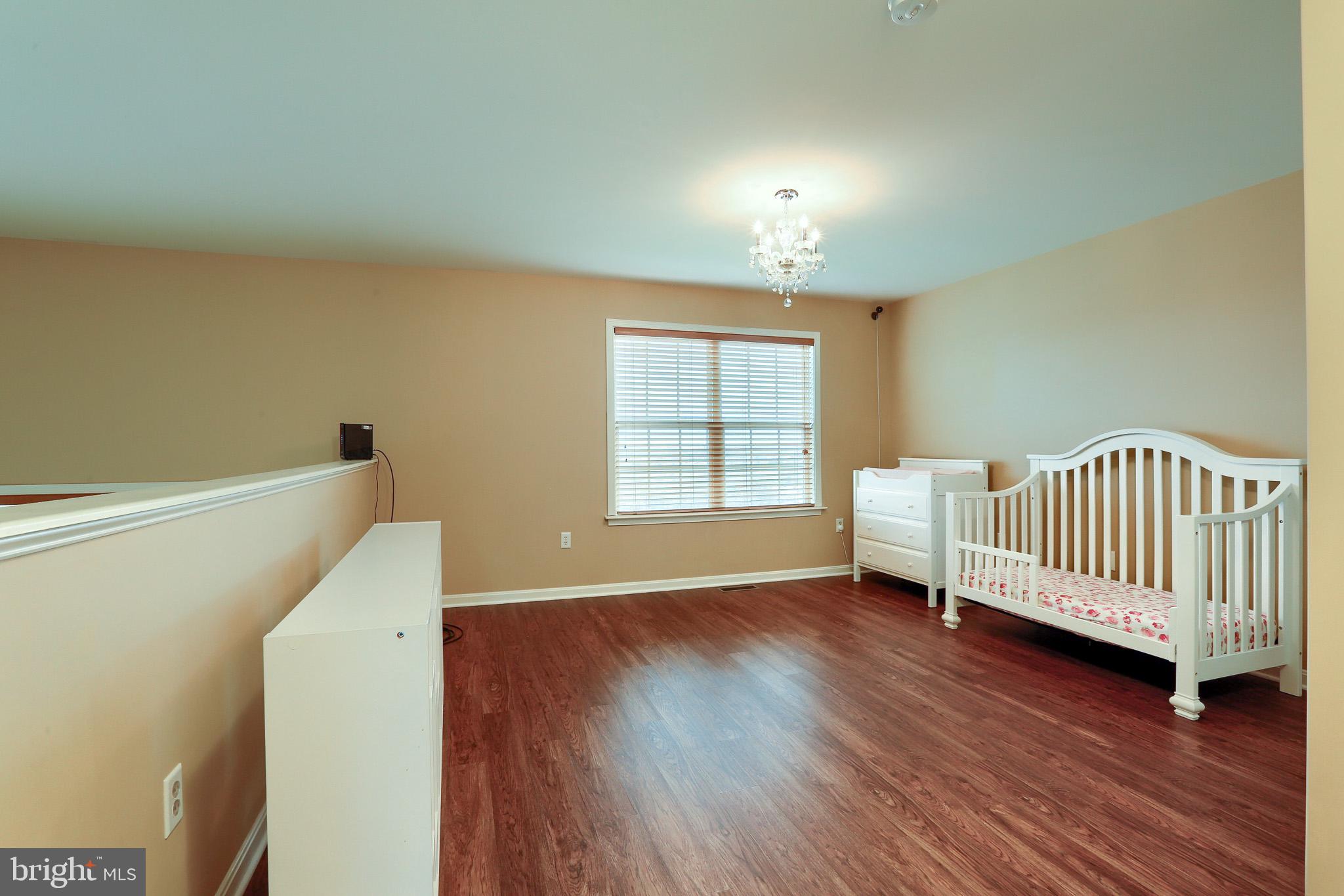 SUMMIT VIEW - Residential