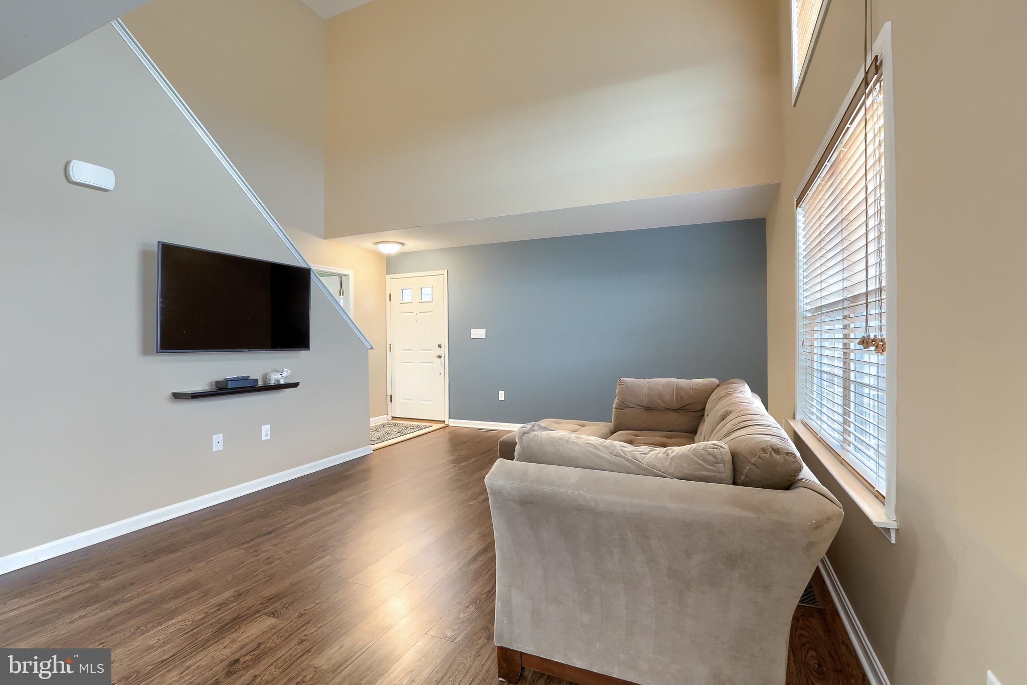 SUMMIT VIEW - Residential