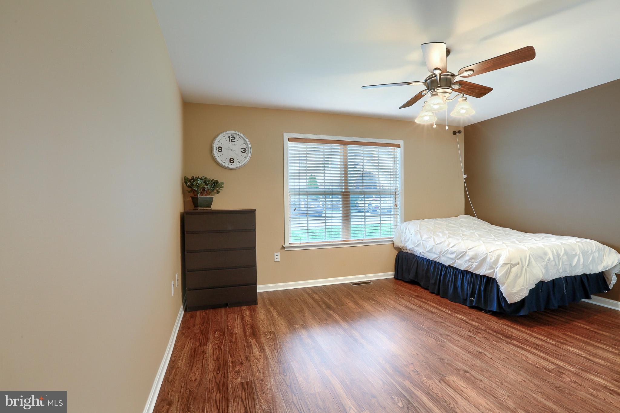 SUMMIT VIEW - Residential