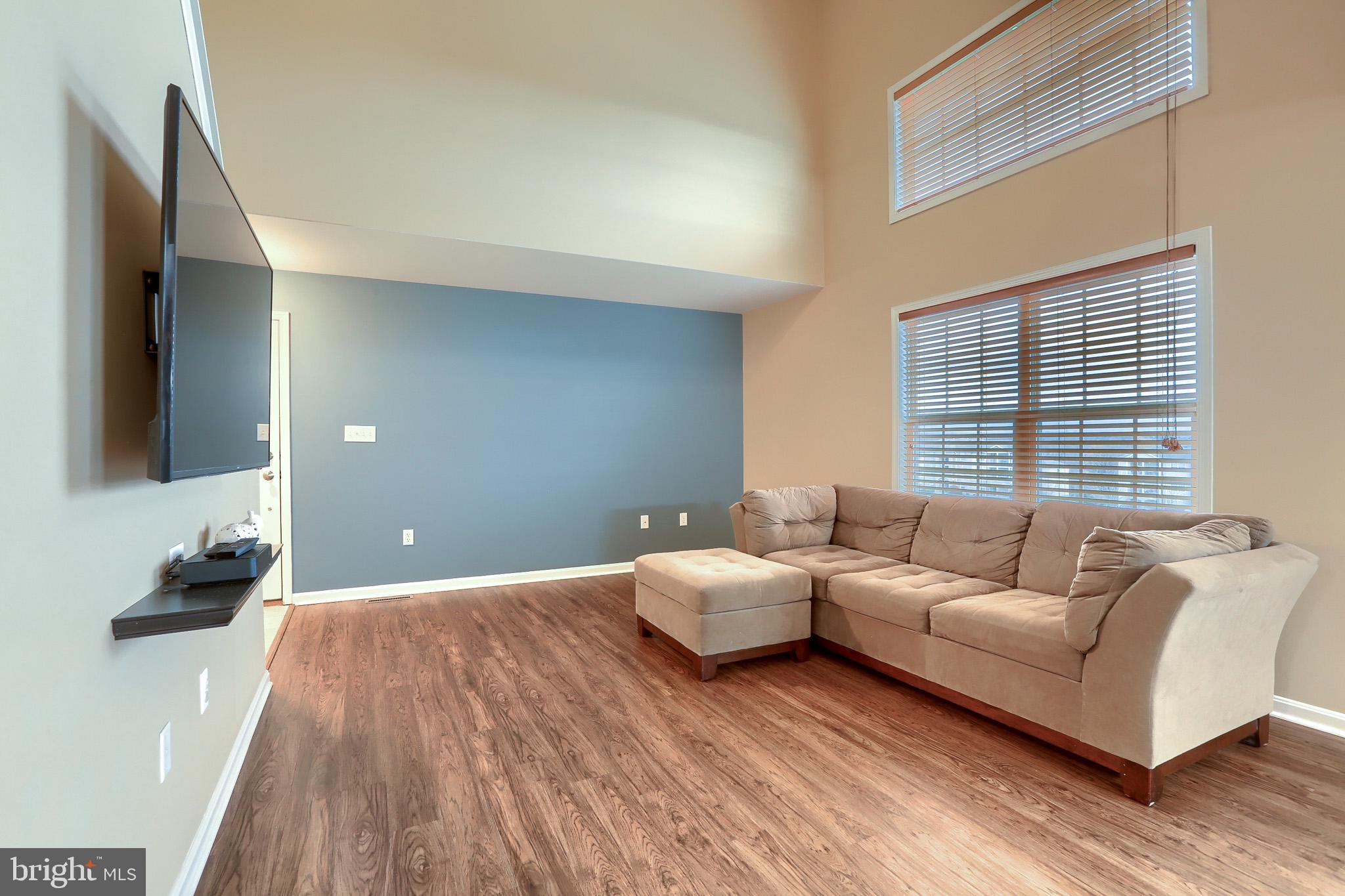 SUMMIT VIEW - Residential