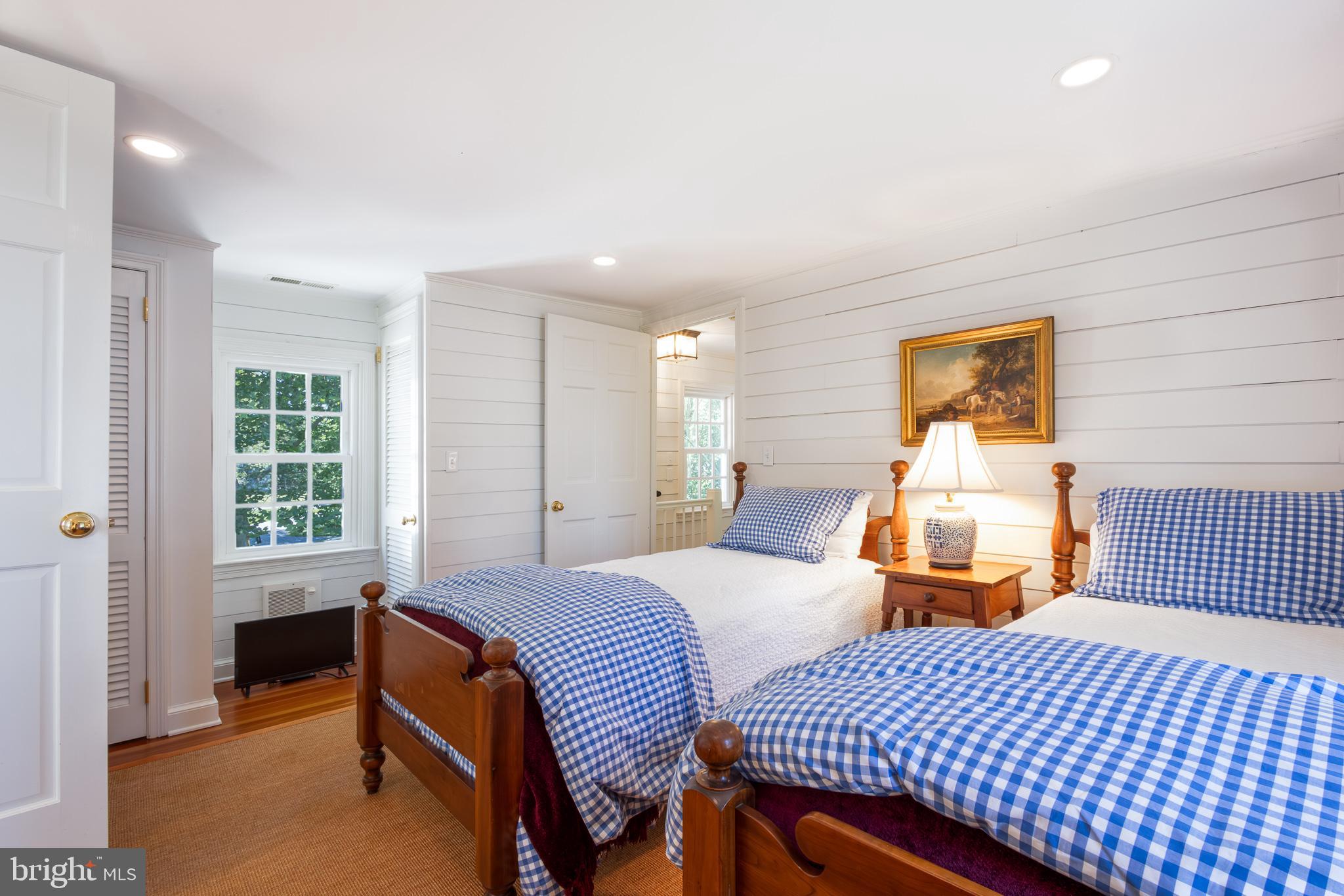 FERRY NECK - Residential