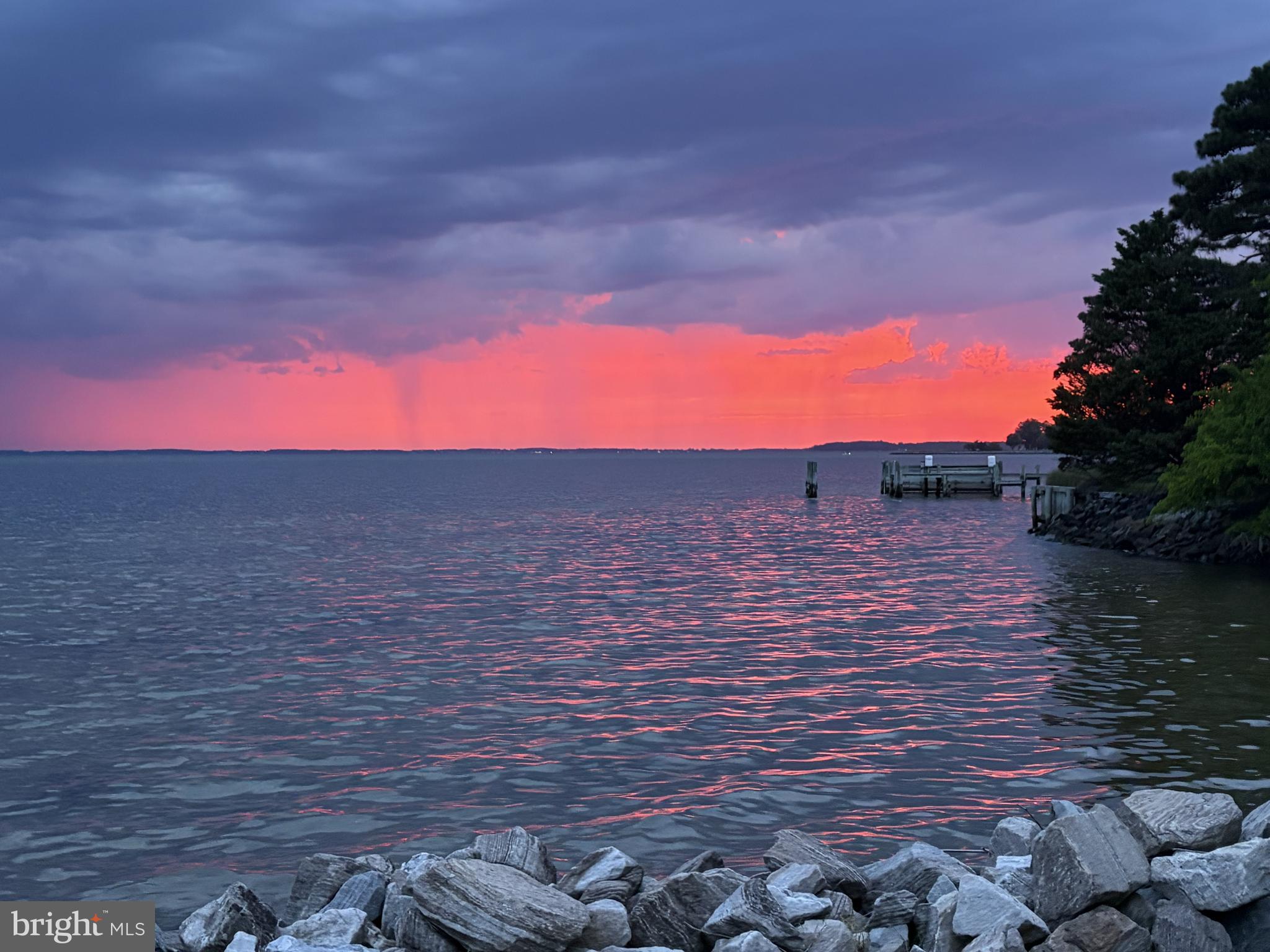 FERRY NECK - Residential