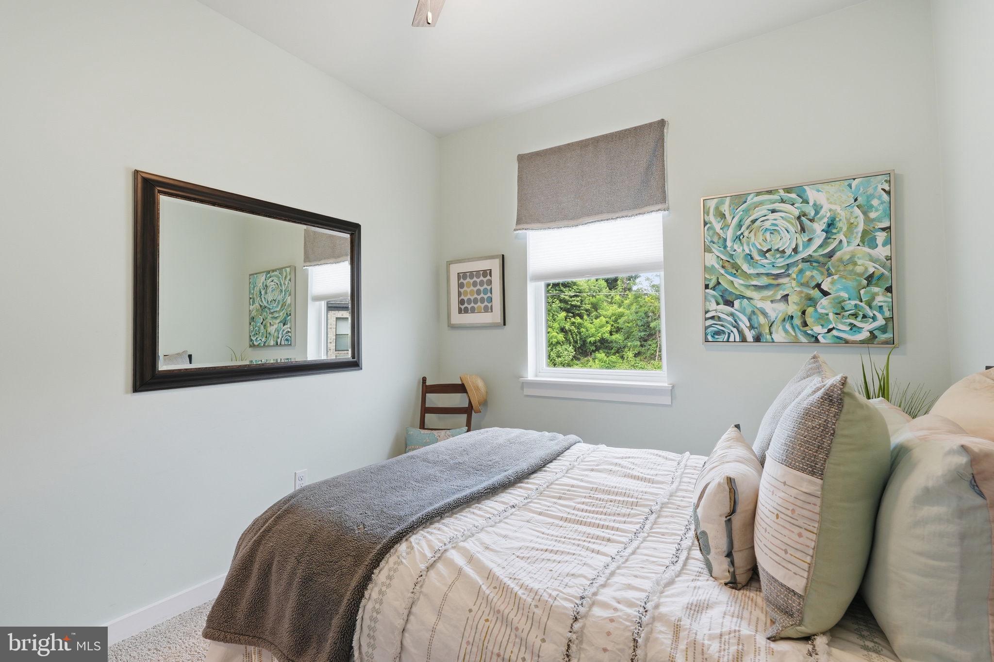 MEDFIELD - Residential