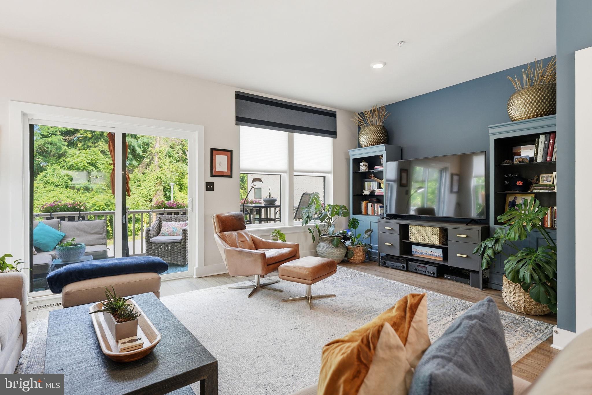 MEDFIELD - Residential