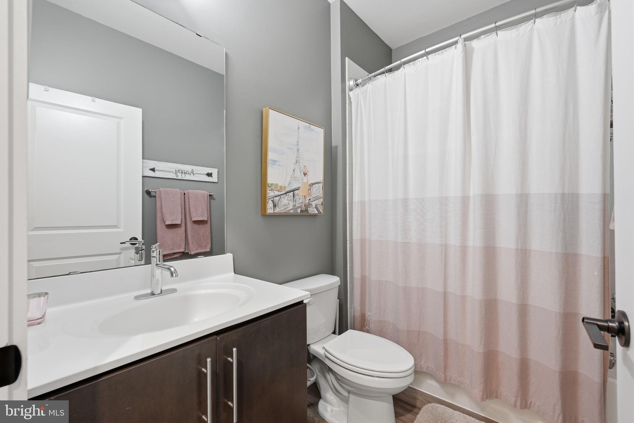 MEDFIELD - Residential