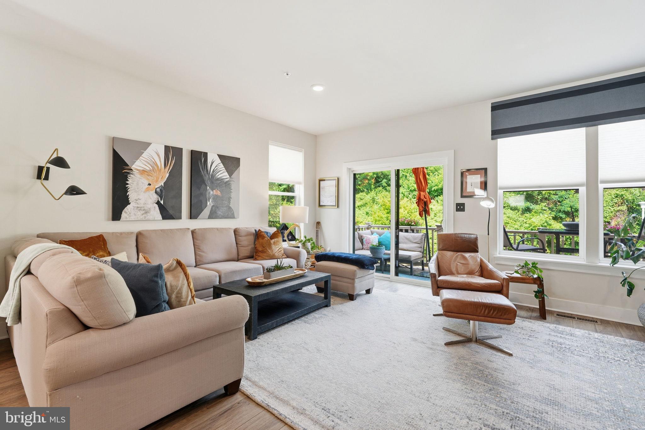 MEDFIELD - Residential