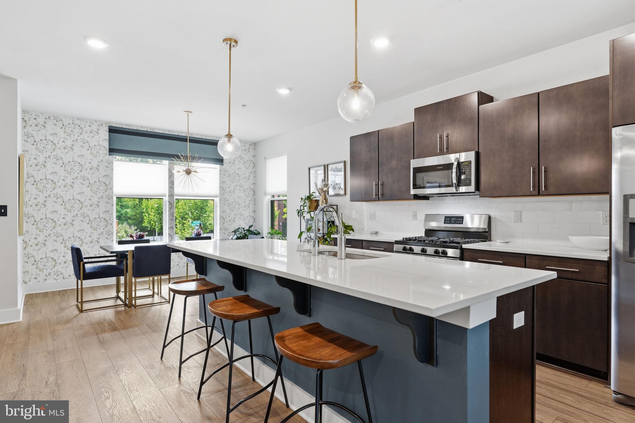 MEDFIELD - Residential