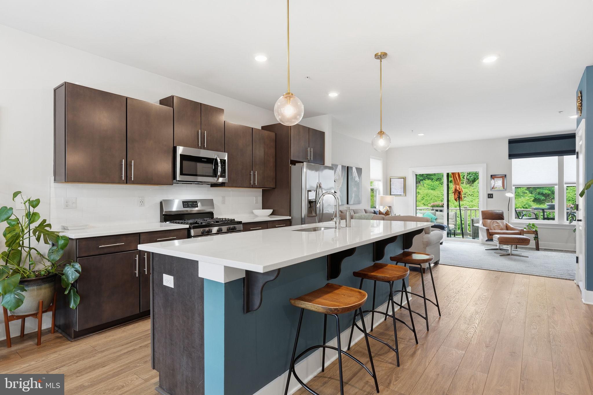 MEDFIELD - Residential