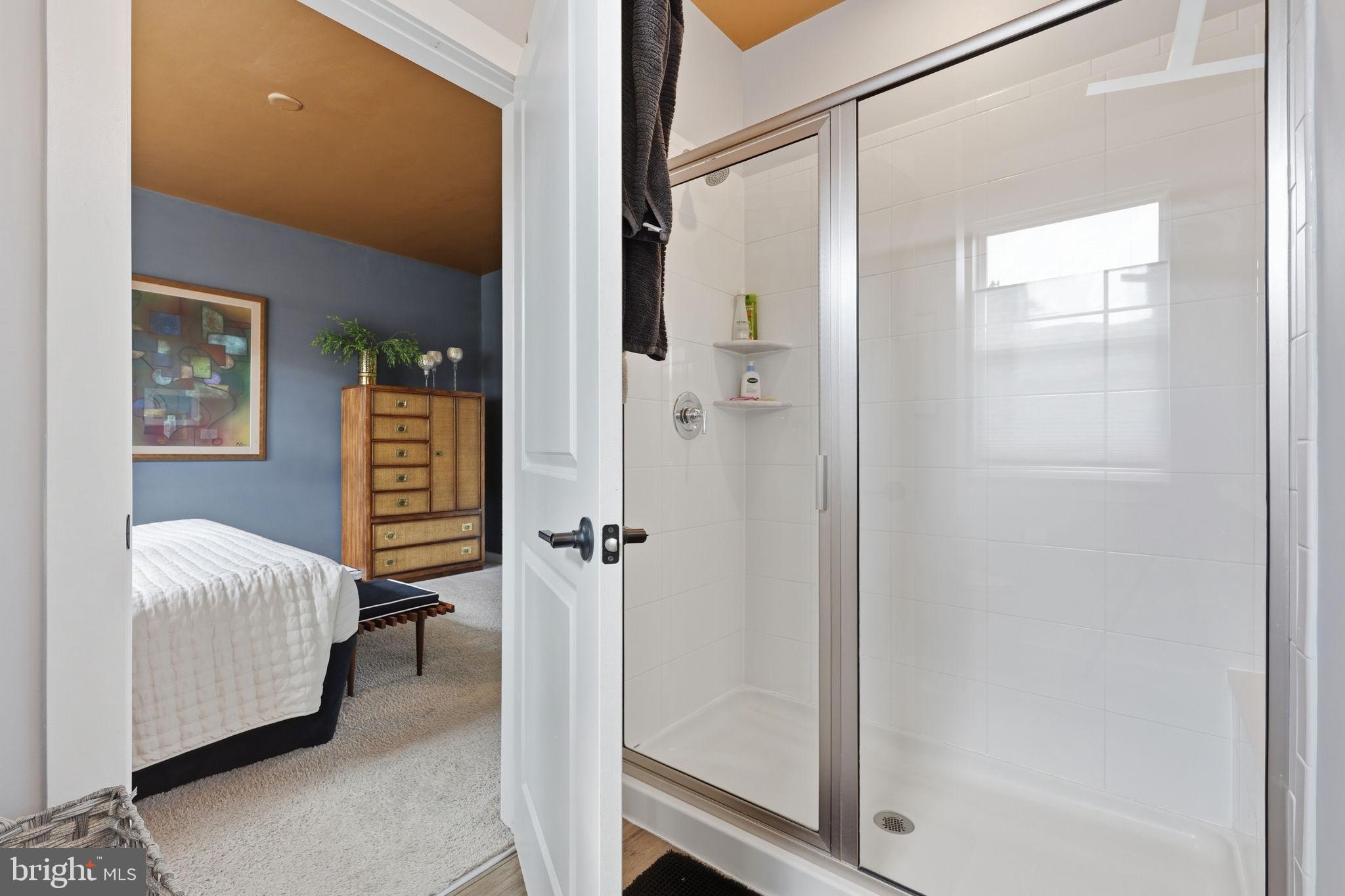MEDFIELD - Residential
