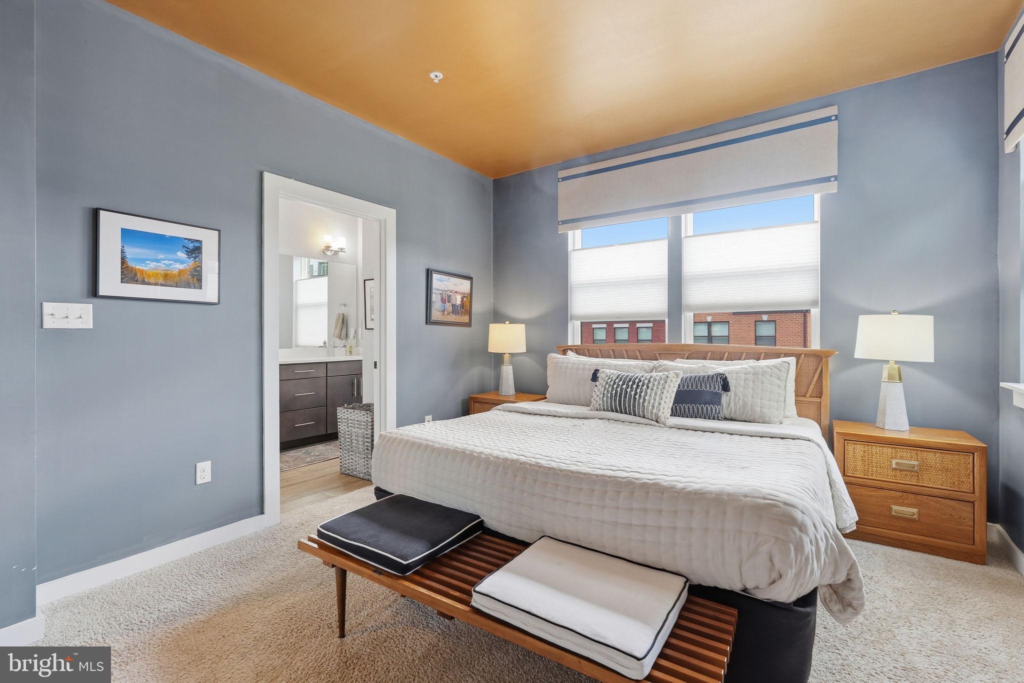 MEDFIELD - Residential