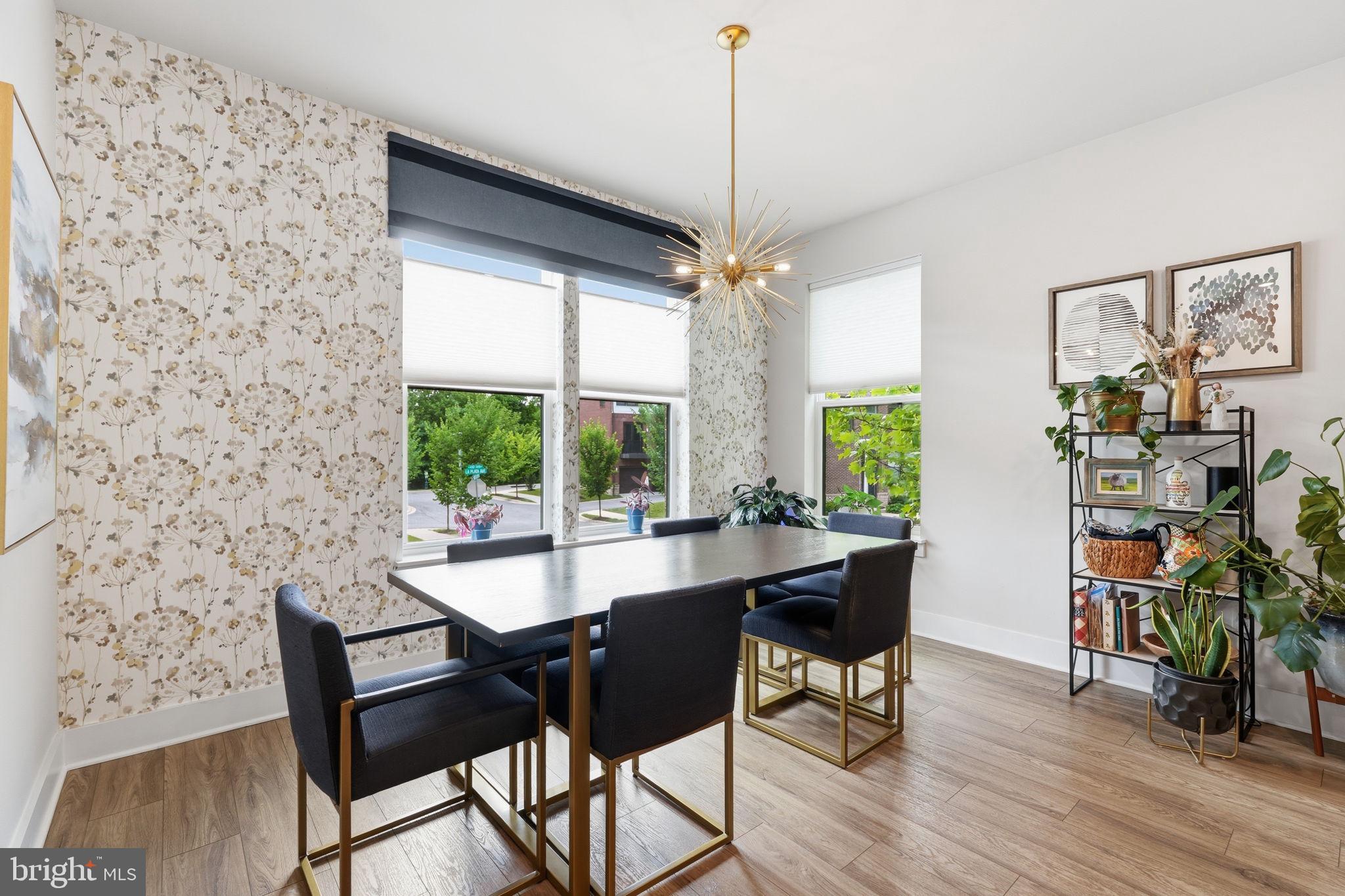 MEDFIELD - Residential